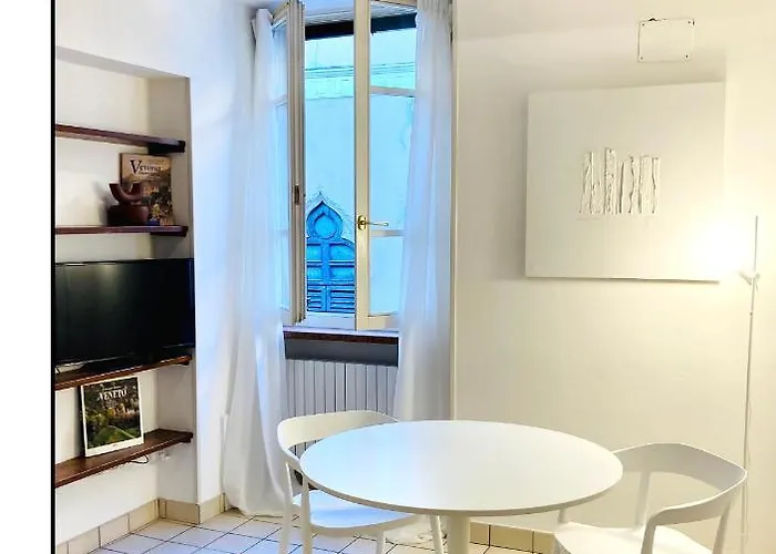 Un Punto Al Cuore A Апартаменты Верона